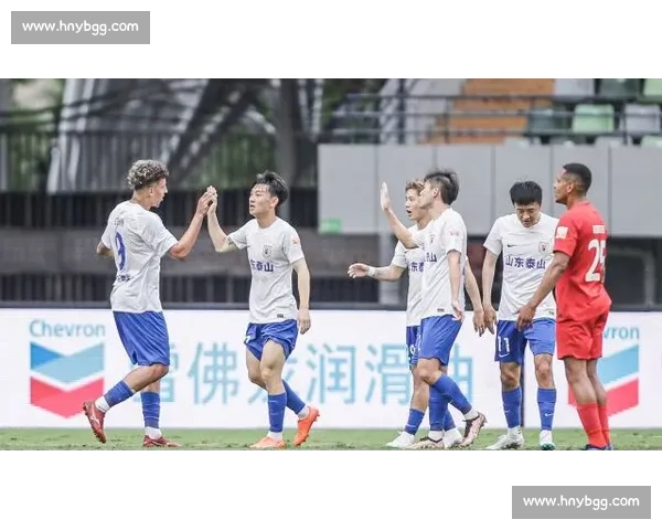 泰山 2-1 逆转海港！刘洋推射成制胜关键
